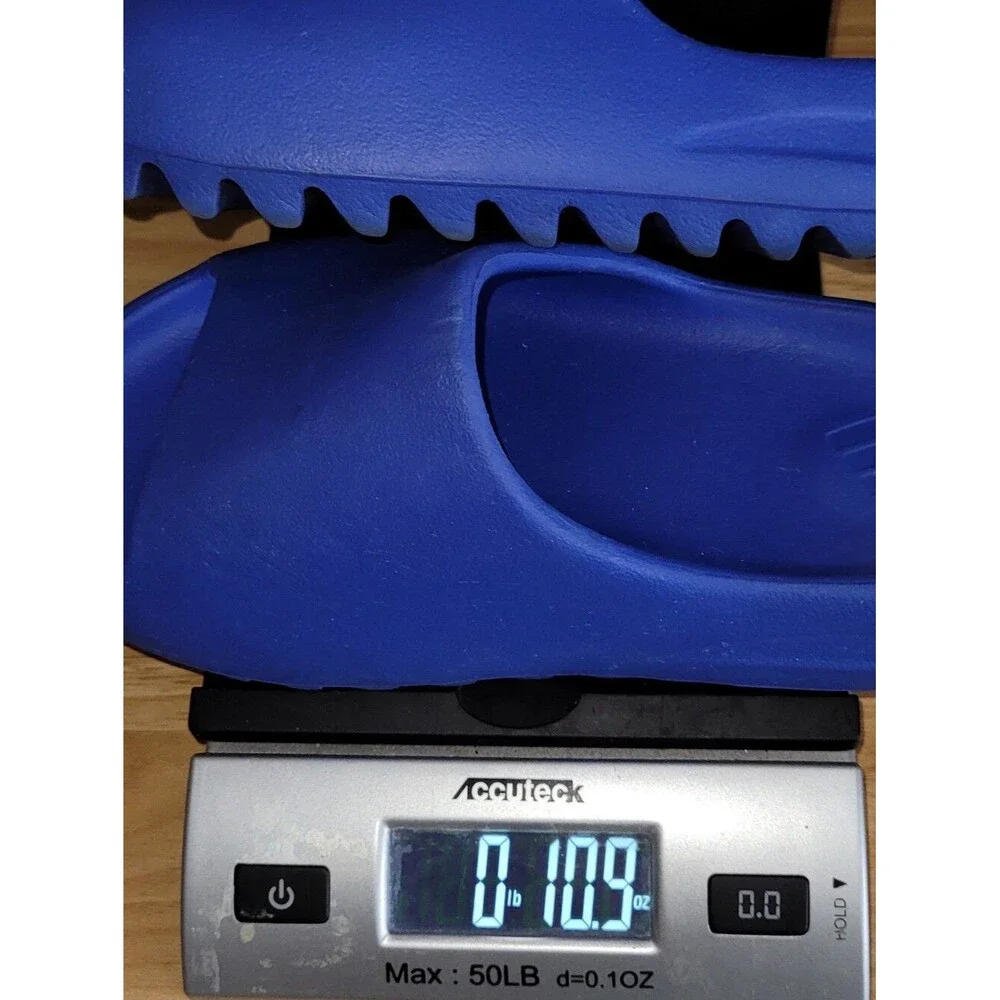 Adidas X Yeezy Size 4 Azure blue Slides